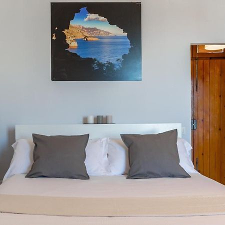 Seaview Apartment In Posillipo By Wonderful Italy Peschiera del Garda Exterior photo